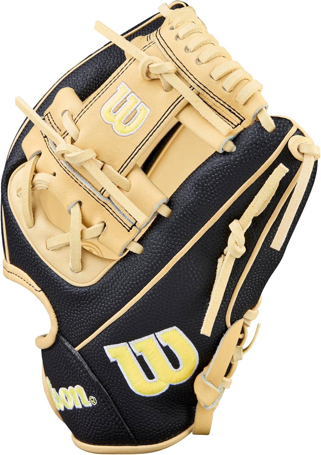 imageWilson 2026 A2000 Classic Baseball GlovesBlackBlonde