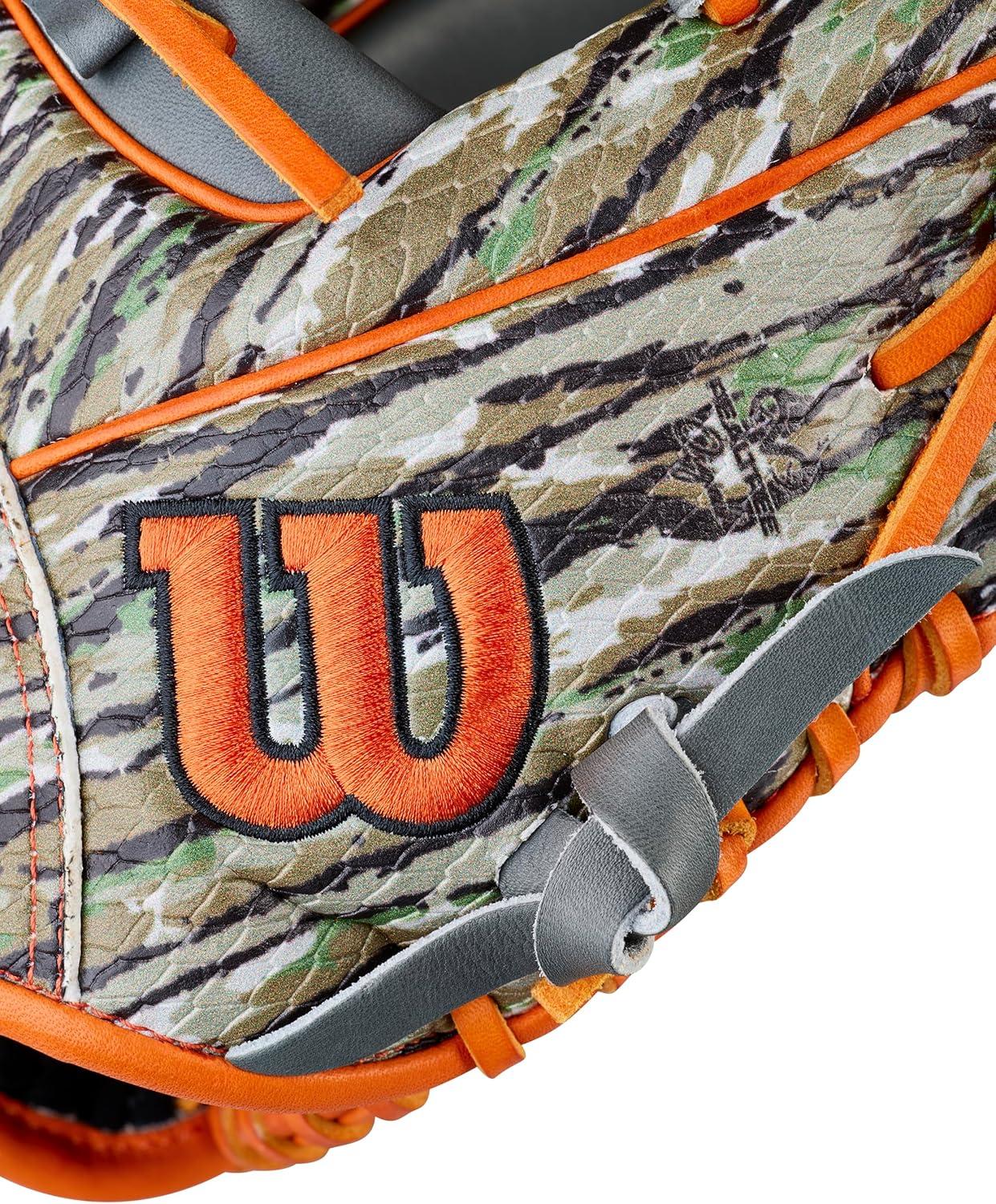 imageWilson Winter 2025 A2000 Baseball GlovesVarietyOrange
