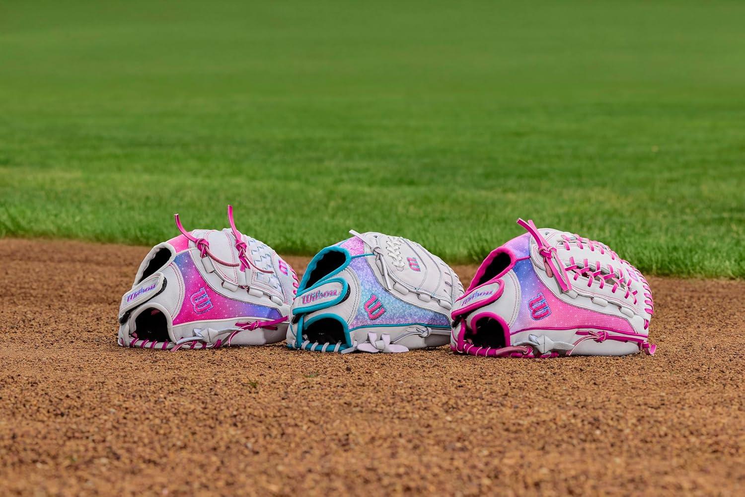 imageWilson 2026 A440 Flash Fastpitch Softball GlovesWhiteFlamingo Pink